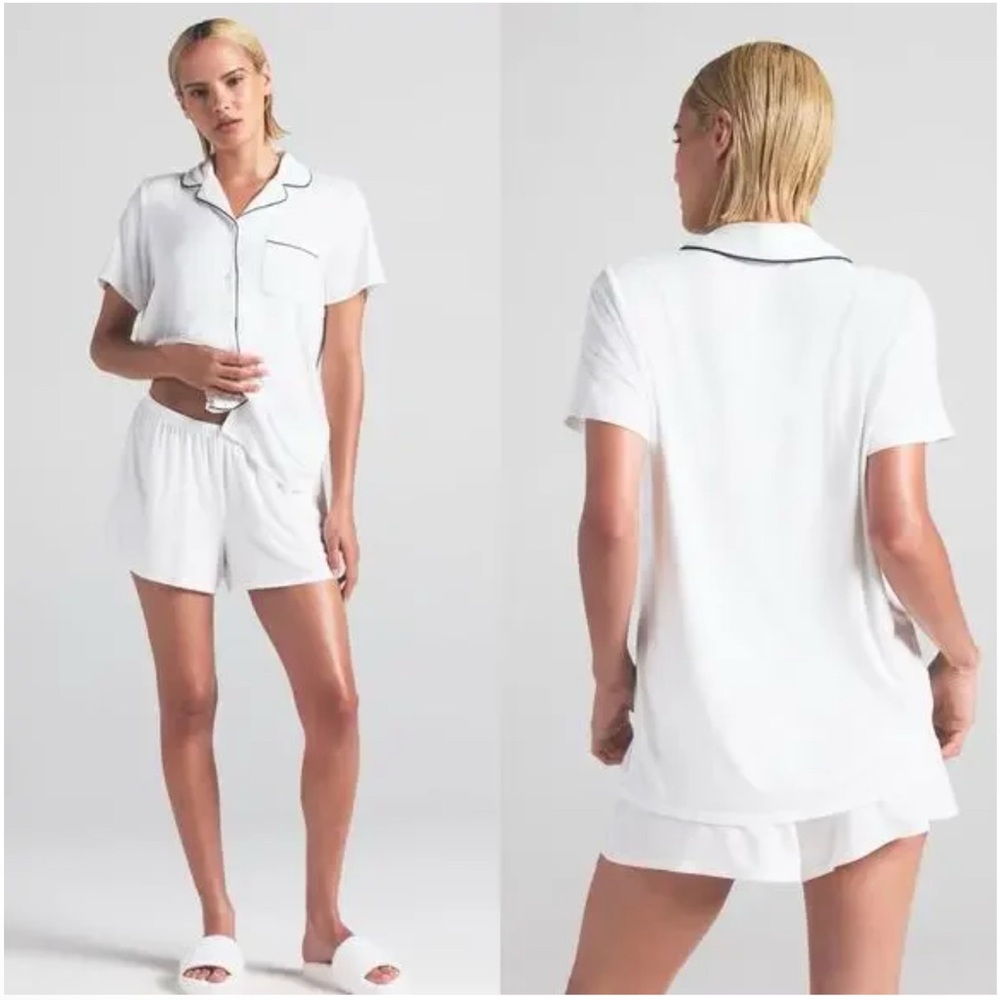 Skims marble contrast  Short Sleeve Pajama Set size L, sold out!